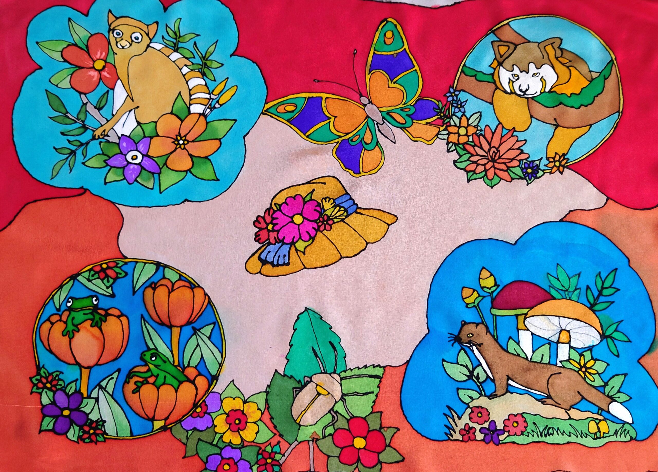 peinture sur soie représentant différents animaux de la campagne avec au centre un chapeau de apiile